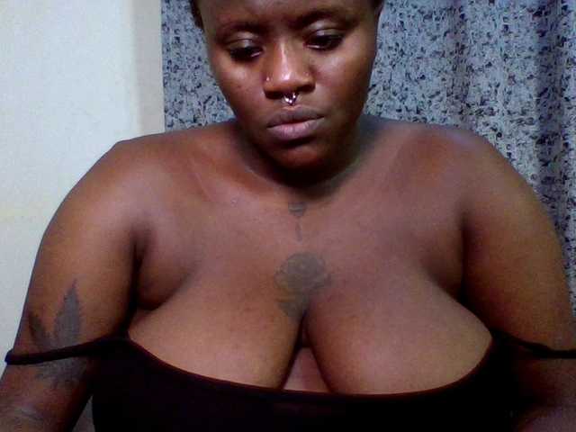 Afrobooty Live Cam on BongaCams