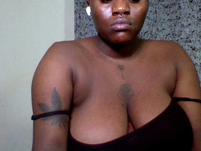 Afrobooty webcam bongacams model stream image