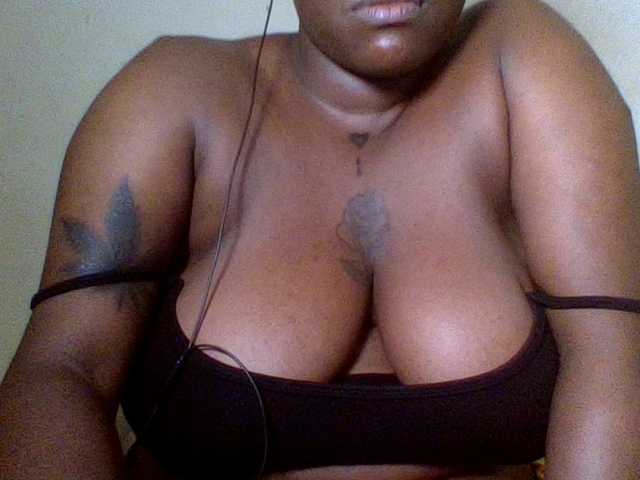 Check out slutty camslut AfroBooty AfroBooty from BongaCams