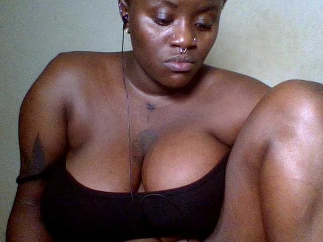 Afrobooty webcam bongacams model stream image