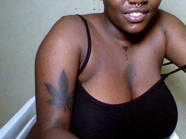 Check out slutty camslut AfroBooty AfroBooty from BongaCams