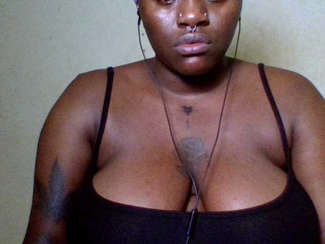 Check out slutty camslut AfroBooty AfroBooty from BongaCams