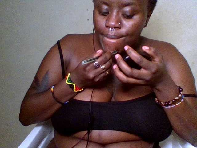 Afrobooty webcam bongacams model stream image