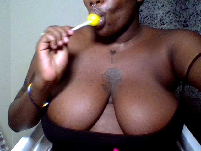 Afrobooty webcam bongacams model stream image