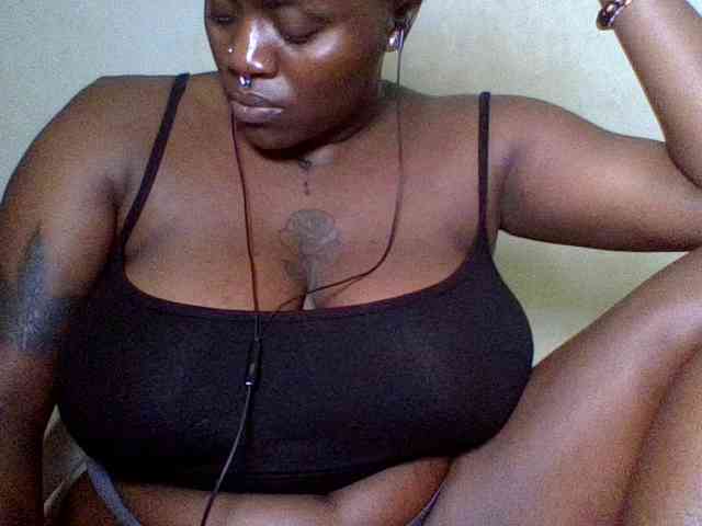 Afrobooty webcam