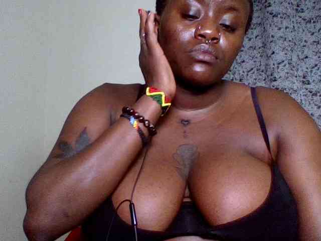 Afrobooty webcam