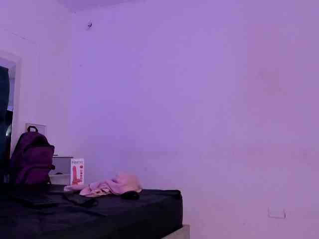 sofiaa-millerr webcam