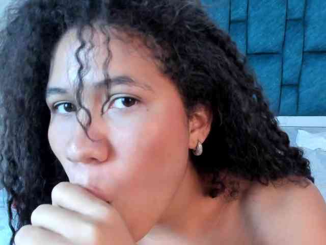 sofiaa-millerr webcam