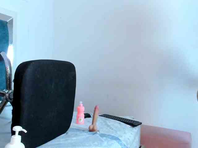 sofiaa-millerr webcam