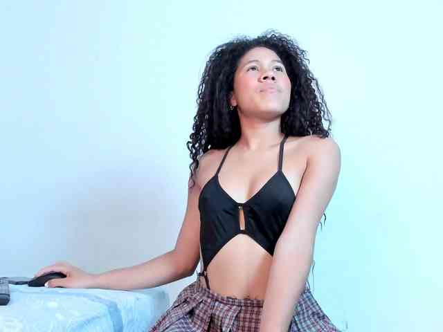 sofiaa-millerr webcam