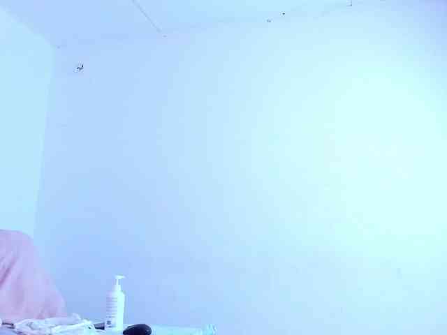 sofiaa-millerr webcam