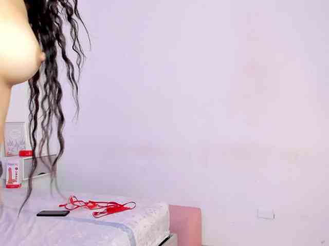 sofiaa-millerr webcam