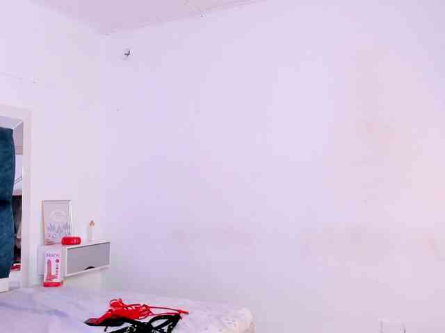 sofiaa-millerr webcam