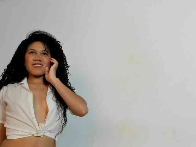 sofiaa-millerr webcam
