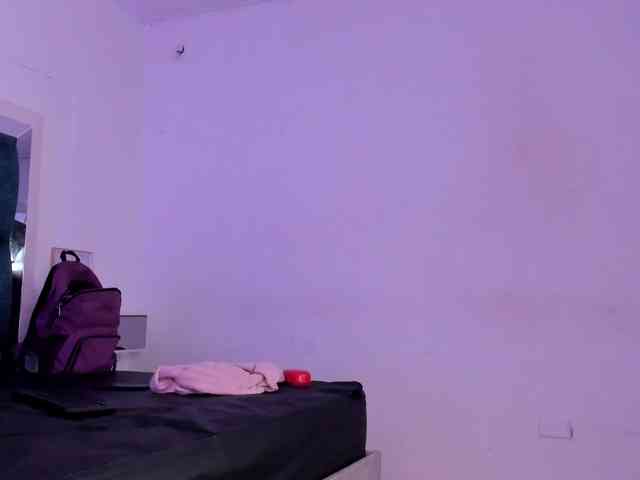 sofiaa-millerr webcam