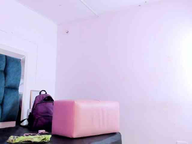 sofiaa-millerr webcam