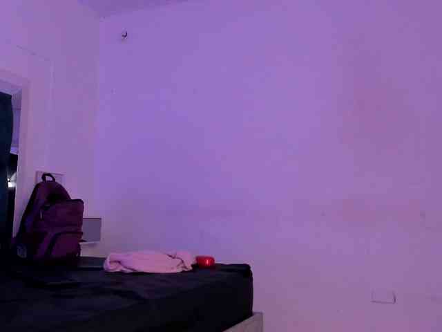 sofiaa-millerr webcam