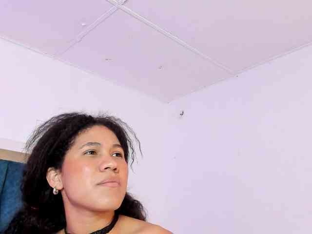 sofiaa-millerr webcam