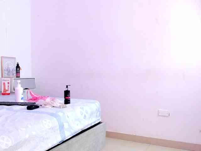 sofiaa-millerr webcam
