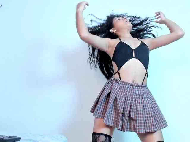sofiaa-millerr webcam