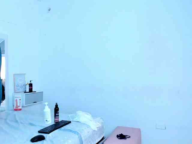 sofiaa-millerr webcam