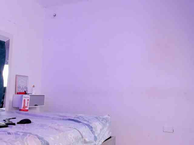 sofiaa-millerr webcam