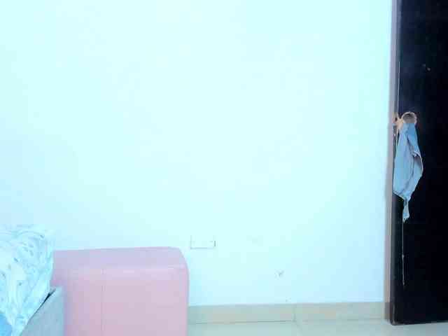 sofiaa-millerr webcam