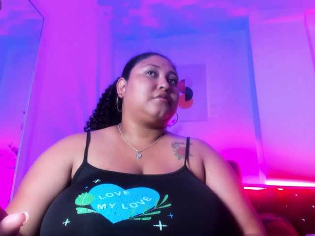 Ayliinn's BongaCams show and profile