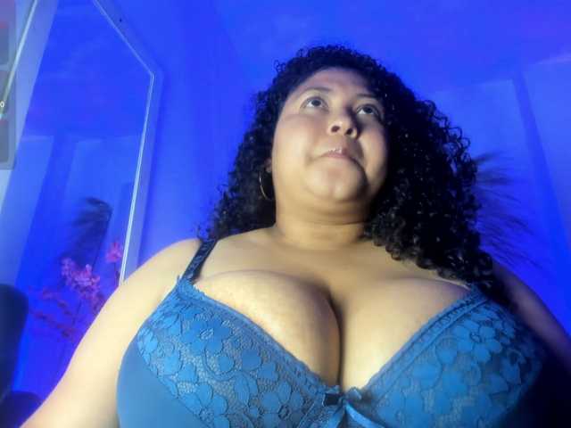 Ayliinn's BongaCams show and profile