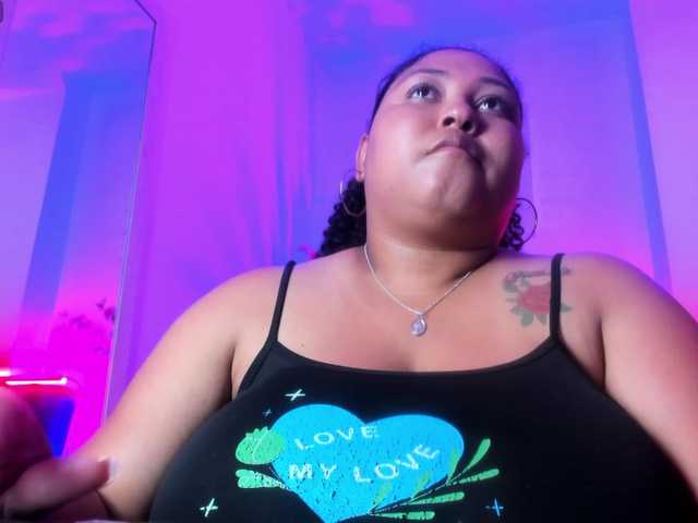 Ayliinn's BongaCams show and profile