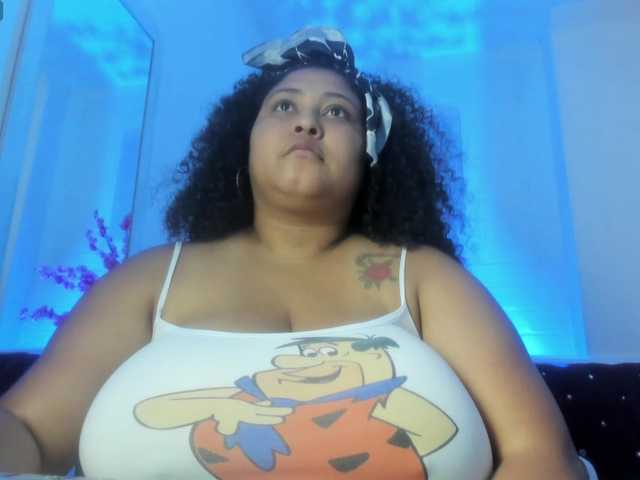 Ayliinn's BongaCams show and profile