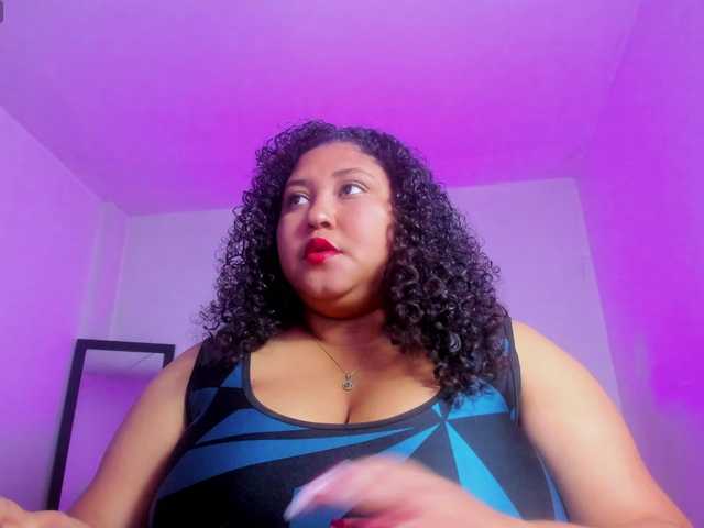 Ayliinn webcam bongacams model stream image