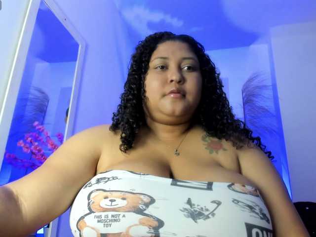 Ayliinn's BongaCams show and profile