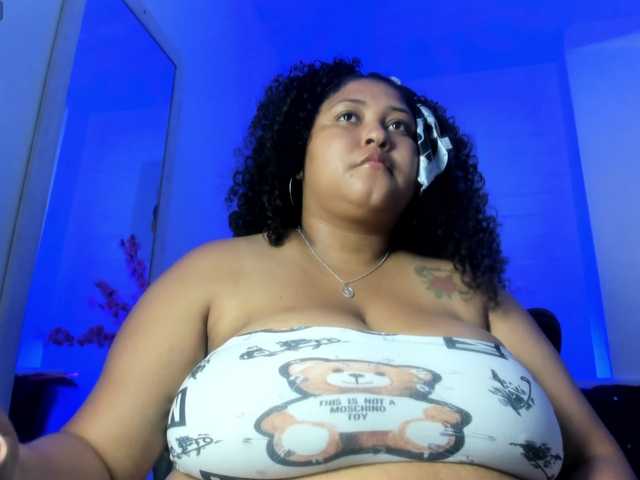 Ayliinn's BongaCams show and profile