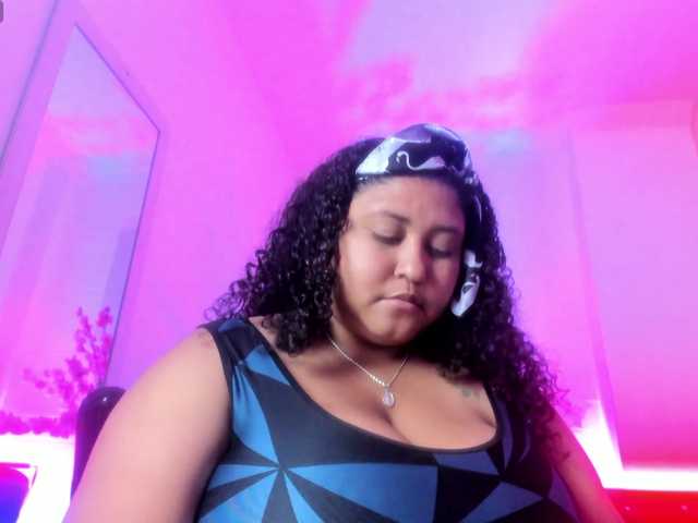 Ayliinn's BongaCams show and profile