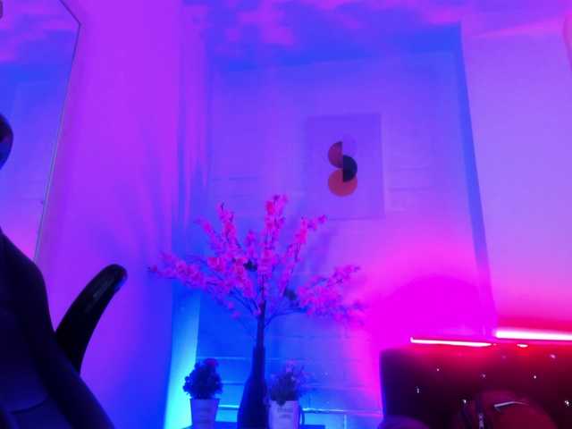 ayliinn live sex show