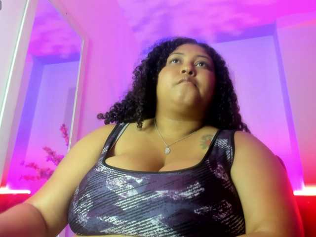 Ayliinn's BongaCams show and profile