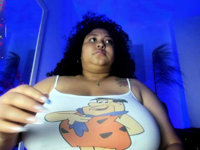 Ayliinn's BongaCams show and profile