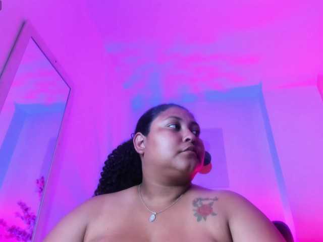 Ayliinn's BongaCams show and profile