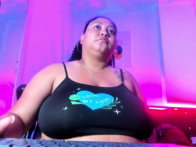 Ayliinn's BongaCams show and profile