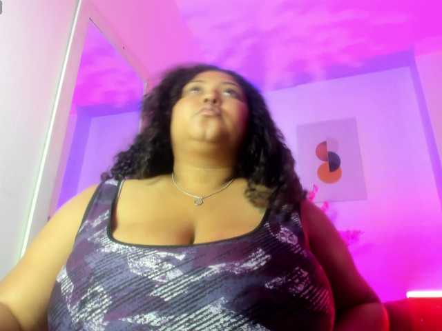 Ayliinn's BongaCams show and profile