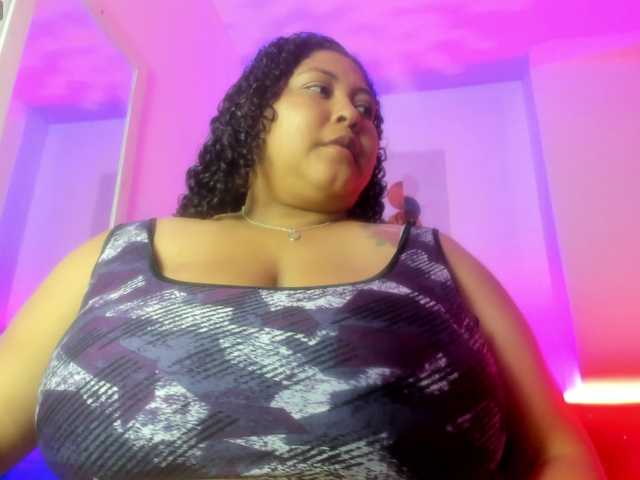 Ayliinn's BongaCams show and profile