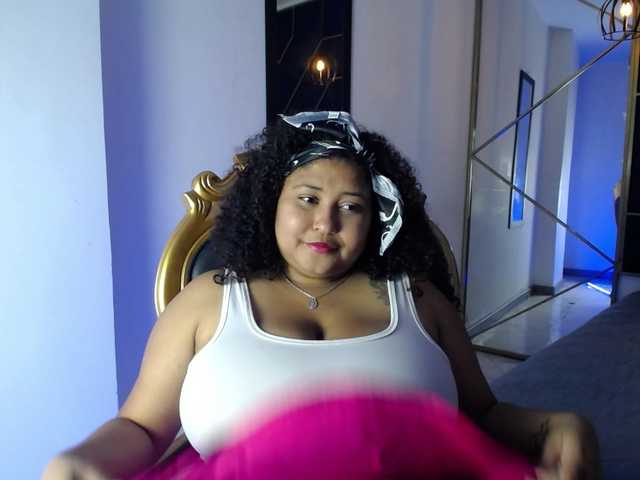 Ayliinn's BongaCams show and profile