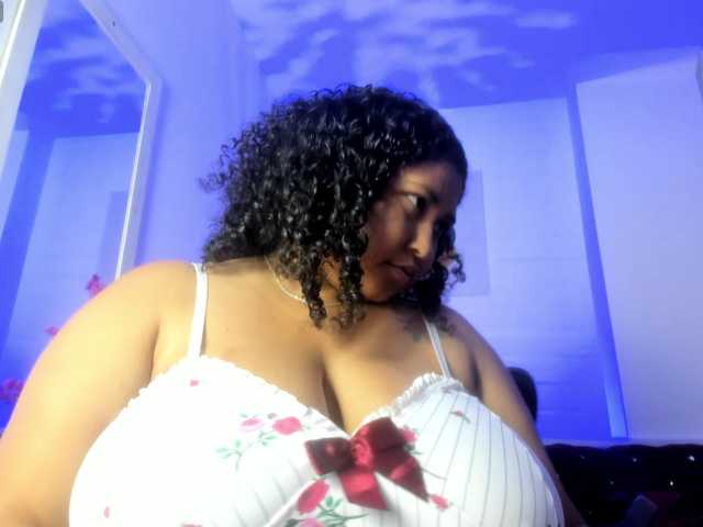 Ayliinn's BongaCams show and profile