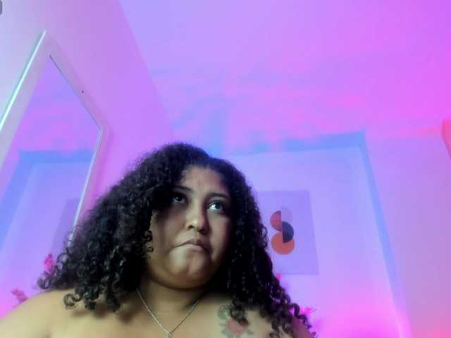 Ayliinn's BongaCams show and profile