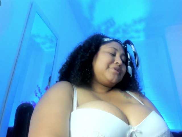 Ayliinn's BongaCams show and profile