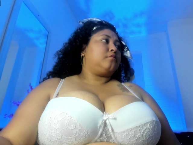 Ayliinn's BongaCams show and profile