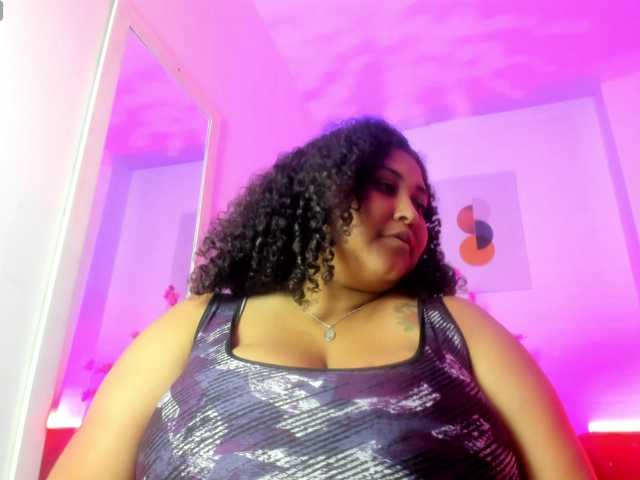 Ayliinn's BongaCams show and profile