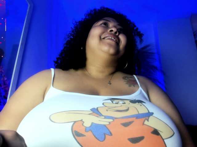 Ayliinn's BongaCams show and profile