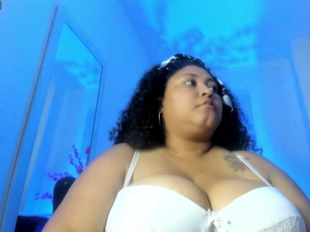 Ayliinn's BongaCams show and profile
